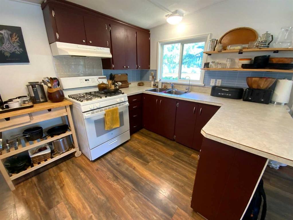 23 Mobile Drive Ne, Three Hills, AB