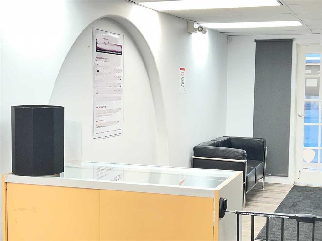 5044 50 Street, Sylvan Lake, AB