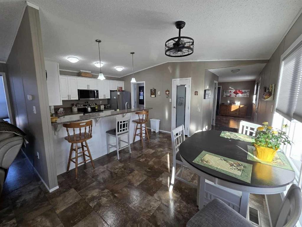4916 49 Street, Botha, AB - Indoor