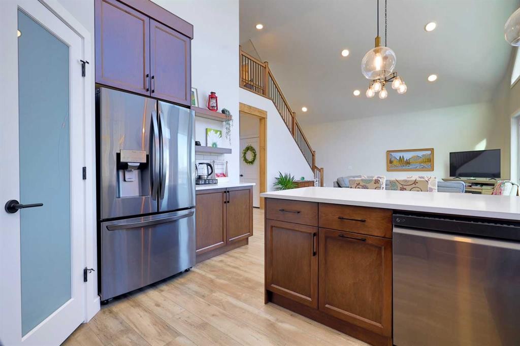 351 Elizabeth Avenue, Nordegg, AB - Indoor Photo Showing Kitchen
