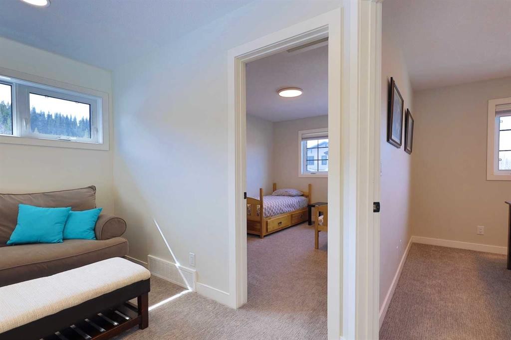 351 Elizabeth Avenue, Nordegg, AB - Indoor