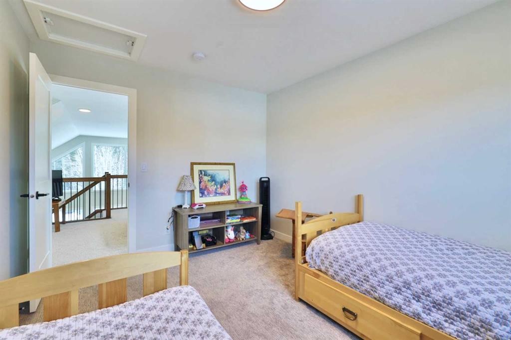 351 Elizabeth Avenue, Nordegg, AB - Indoor Photo Showing Bedroom