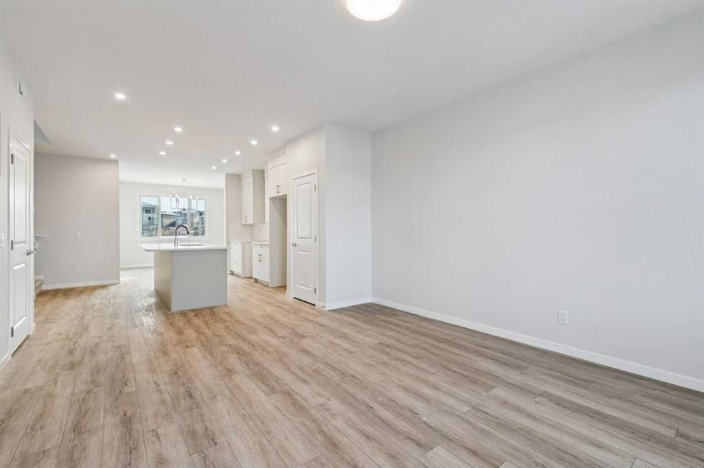 279 Herron Landing Ne, Calgary, AB - Indoor
