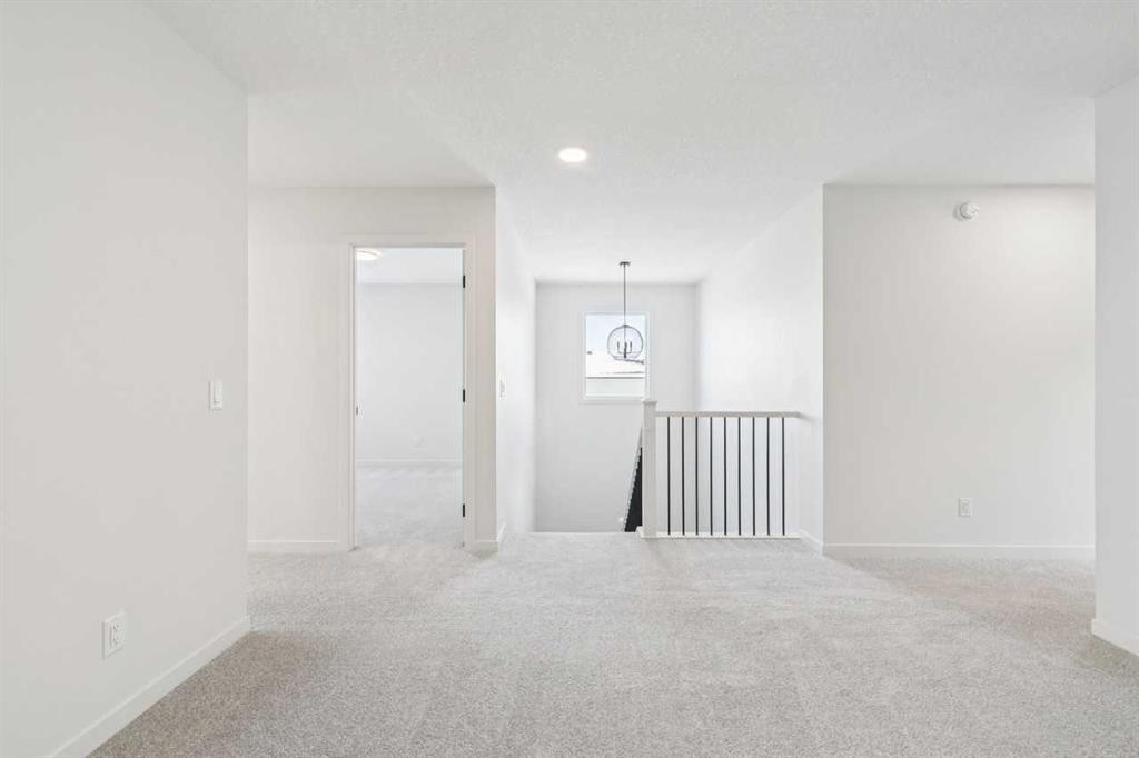 16 Calhoun Rise Ne, Calgary, AB - Indoor Photo Showing Other Room