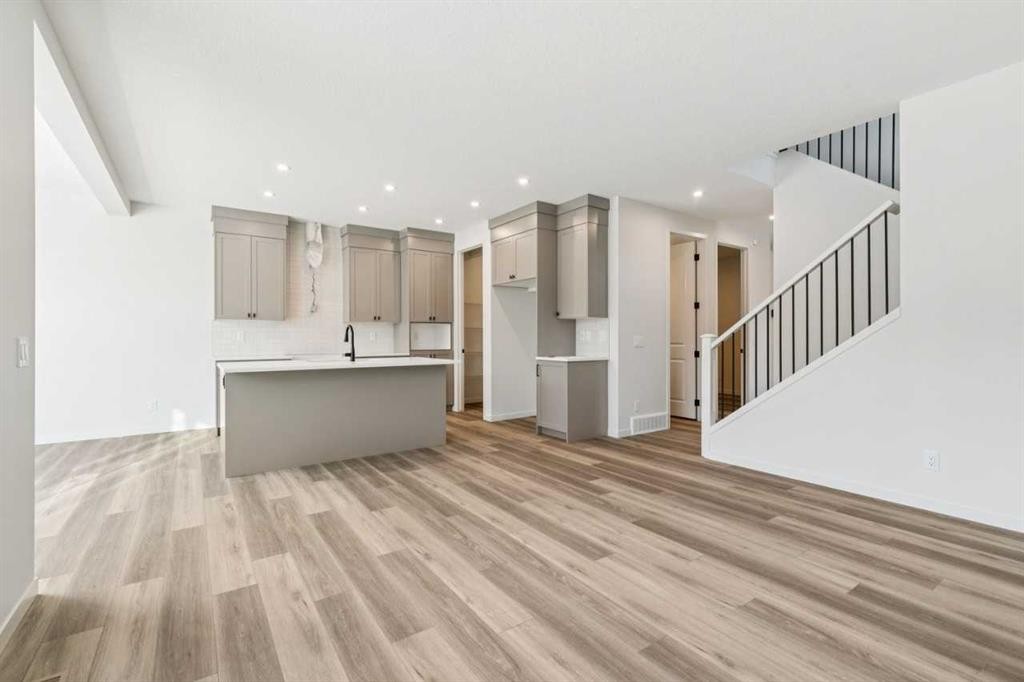 16 Calhoun Rise Ne, Calgary, AB - Indoor