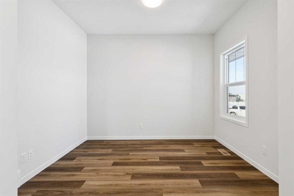 28 Calhoun Rise Ne, Calgary, AB - Indoor Photo Showing Other Room