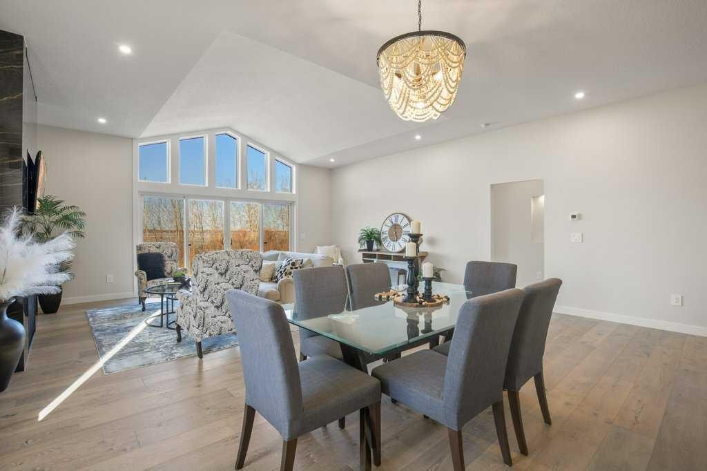 10 Twin Rose Court, Jarvis Bay, AB - Indoor Photo Showing Dining Room