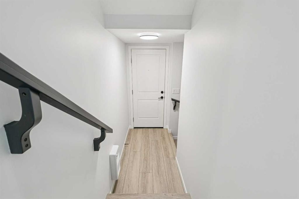 572 Belmont Heath Sw, Calgary, AB - Indoor Photo Showing Other Room