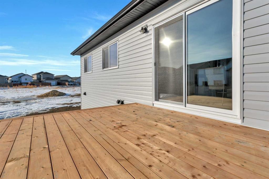 120 Hampton Crescent, Sylvan Lake, AB - Outdoor With Exterior