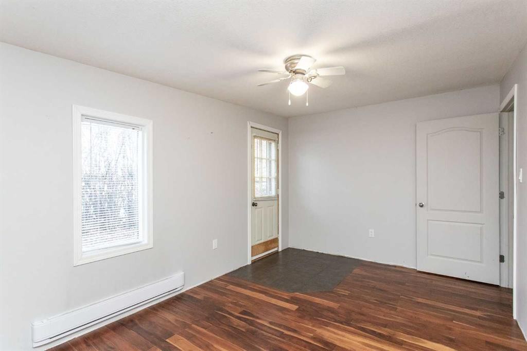 7 Parkland Acres, Lacombe, AB