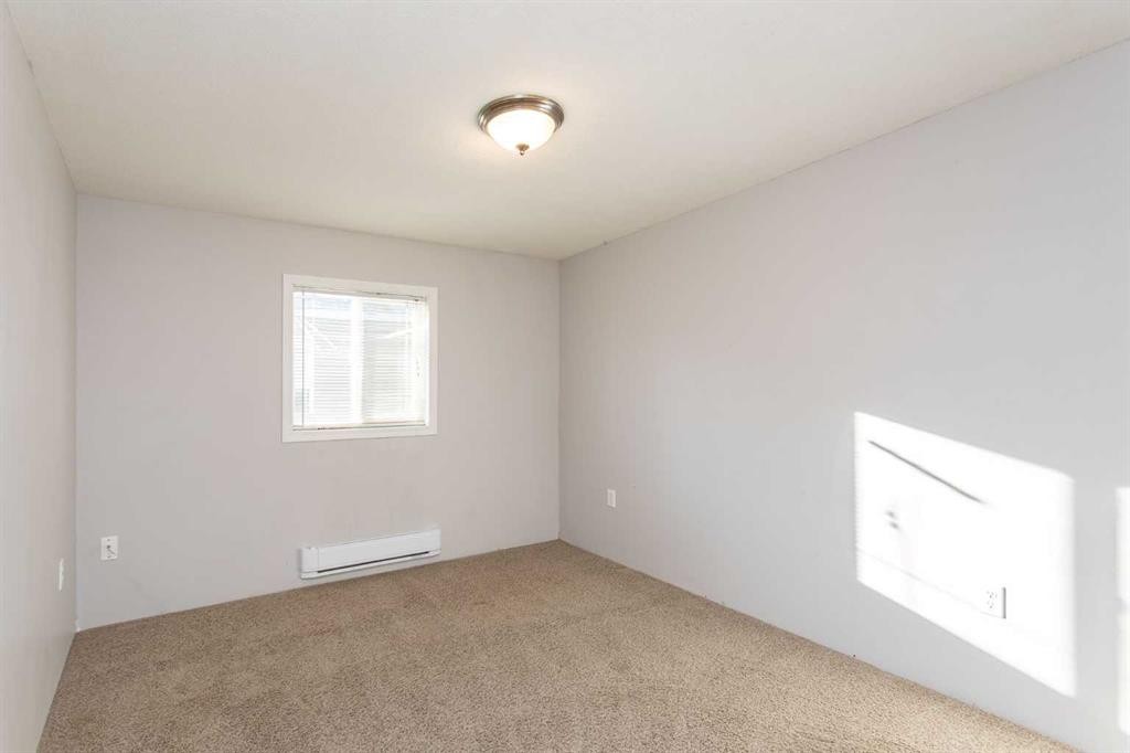 7 Parkland Acres, Lacombe, AB