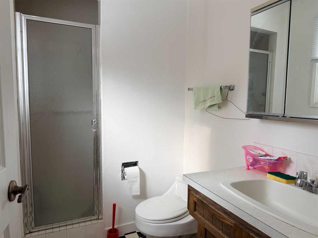 150 Piper Drive, Red Deer, AB - Indoor Photo Showing Bathroom