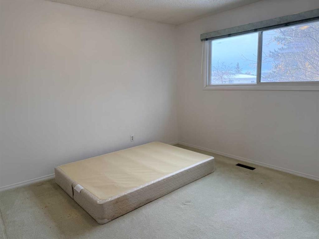 150 Piper Drive, Red Deer, AB - Indoor