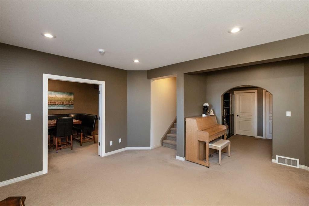 6371 Cedar Way, Innisfail, AB - Indoor