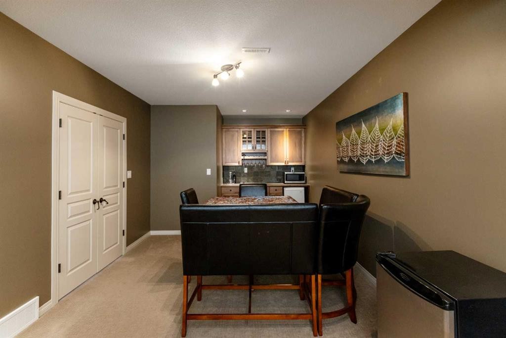 6371 Cedar Way, Innisfail, AB - Indoor Photo Showing Other Room