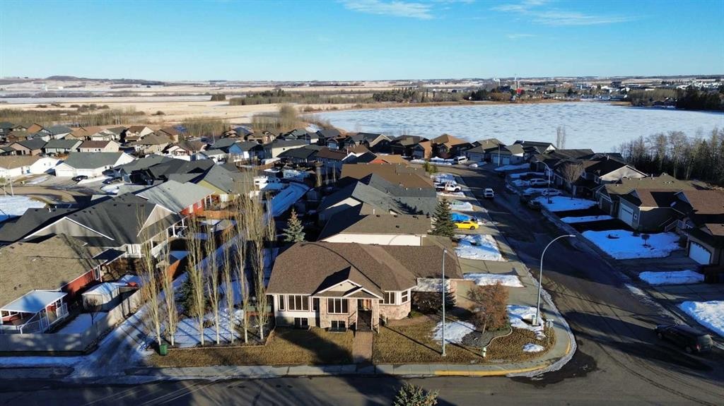 6371 Cedar Way, Innisfail, AB - Outdoor With View