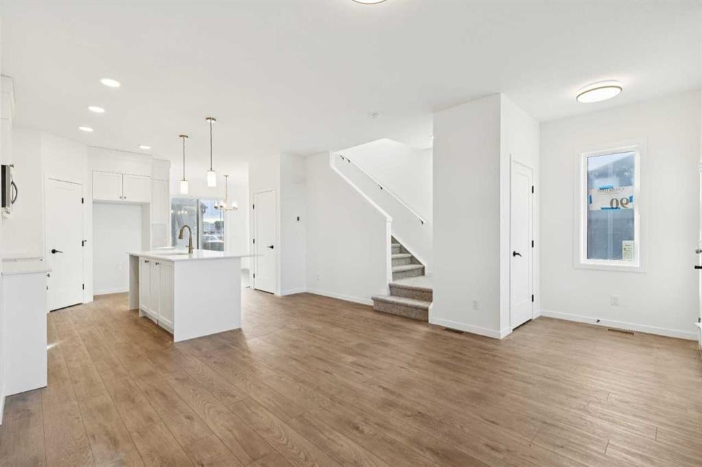 90 Bluerock Hill Sw, Calgary, AB