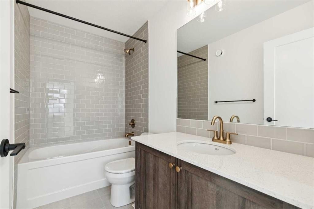 90 Bluerock Hill Sw, Calgary, AB