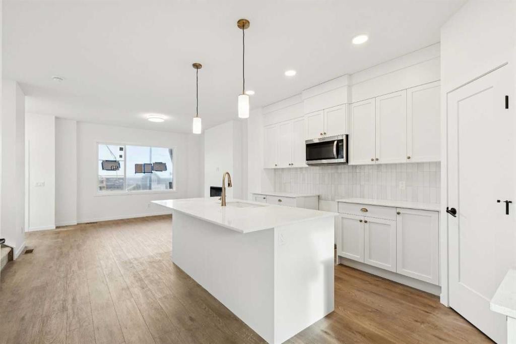 90 Bluerock Hill Sw, Calgary, AB