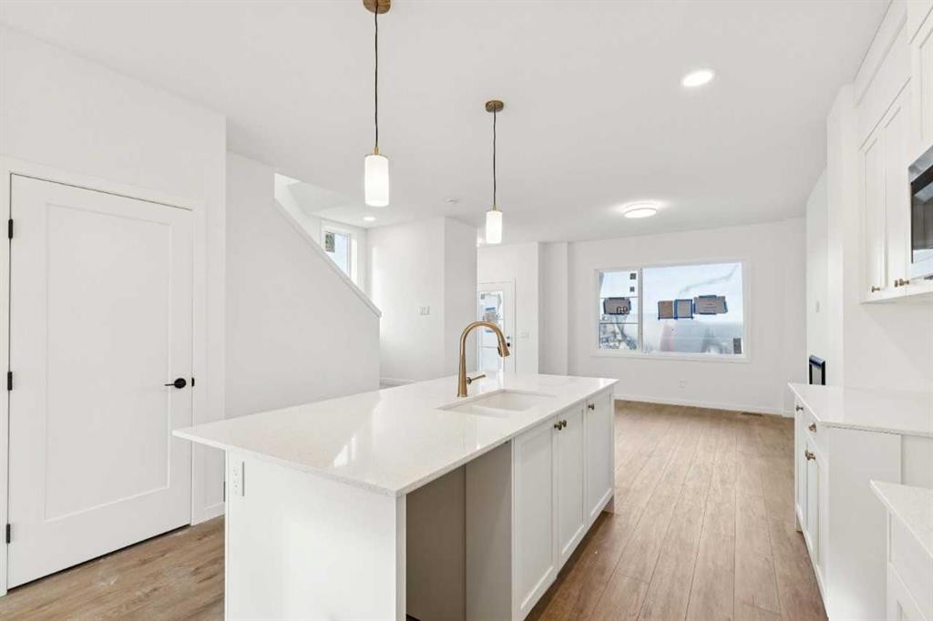 90 Bluerock Hill Sw, Calgary, AB