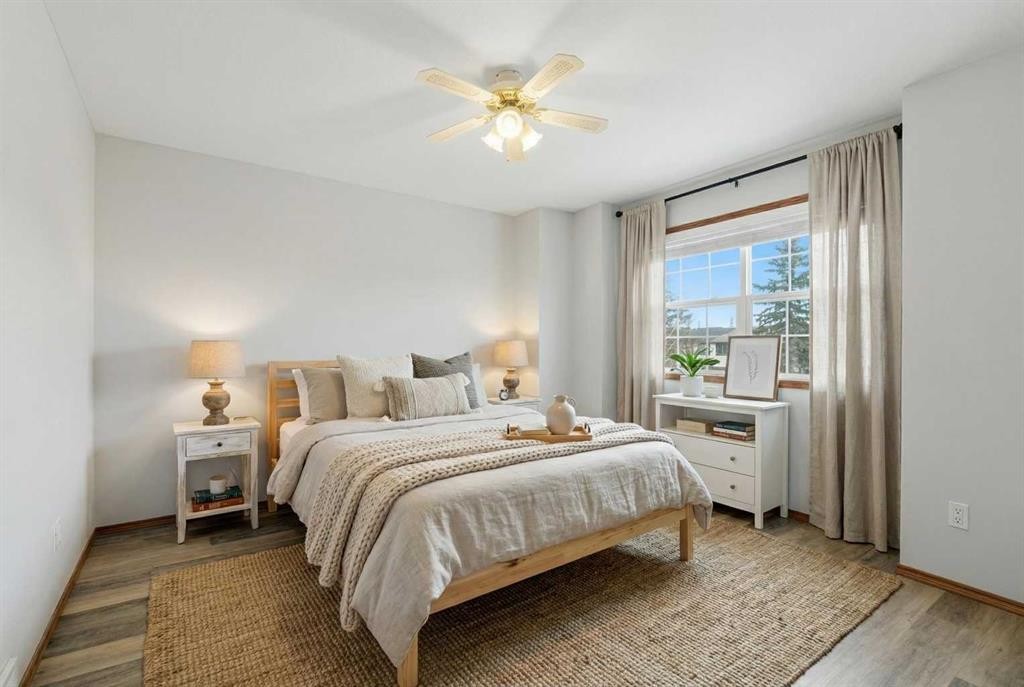 287 Cornett Drive, Red Deer, AB - Indoor Photo Showing Bedroom