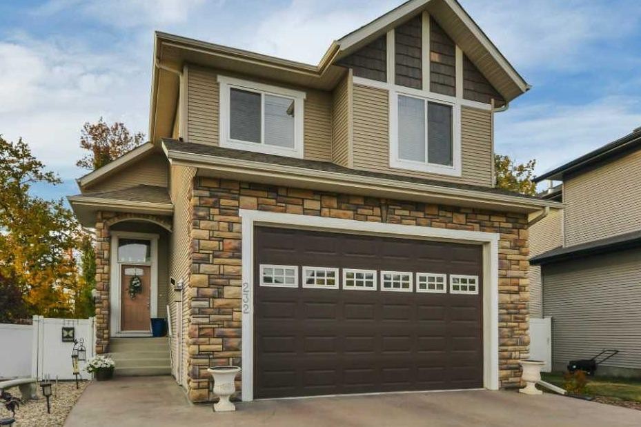 232 Wiley Crescent, Red Deer, AB - Outdoor With Facade