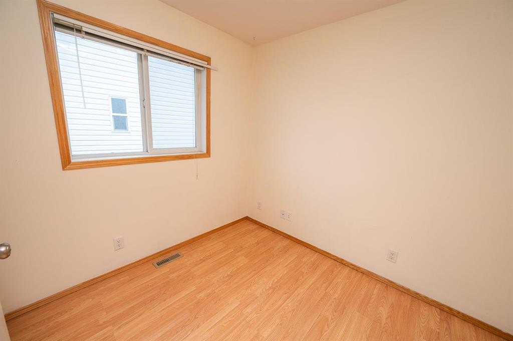 6209 Orr Drive, Red Deer, AB - Indoor Photo Showing Other Room