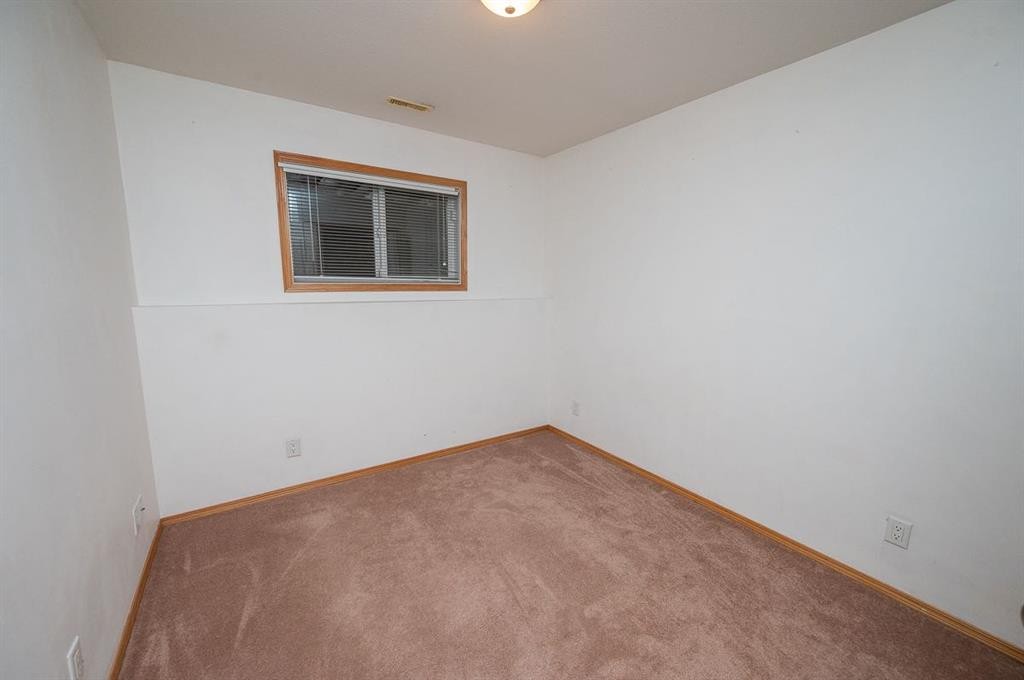 6209 Orr Drive, Red Deer, AB - Indoor Photo Showing Other Room