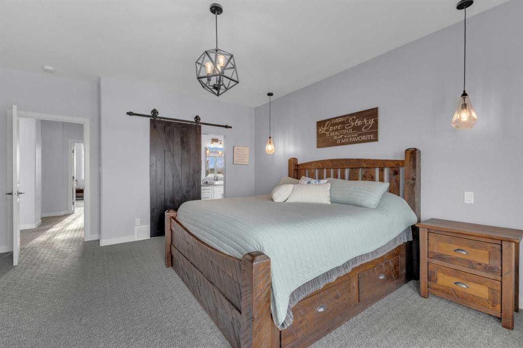 5 Leonard Close, Sylvan Lake, AB - Indoor Photo Showing Bedroom