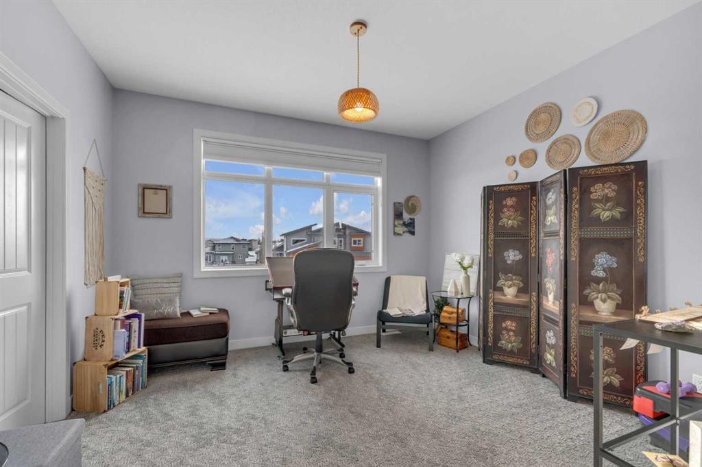 5 Leonard Close, Sylvan Lake, AB - Indoor Photo Showing Office