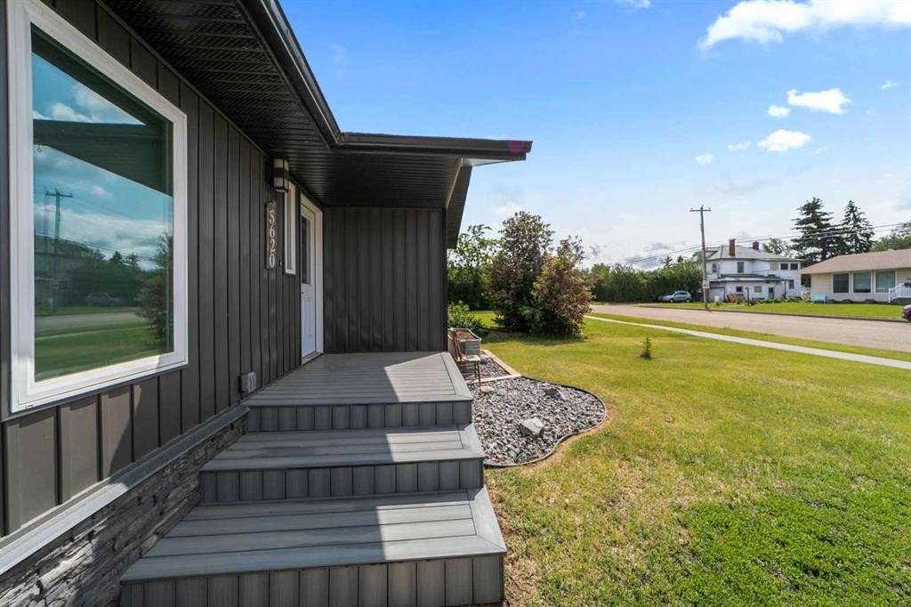 5620 50 Avenue, Killam, AB - Outdoor With Deck Patio Veranda With Exterior