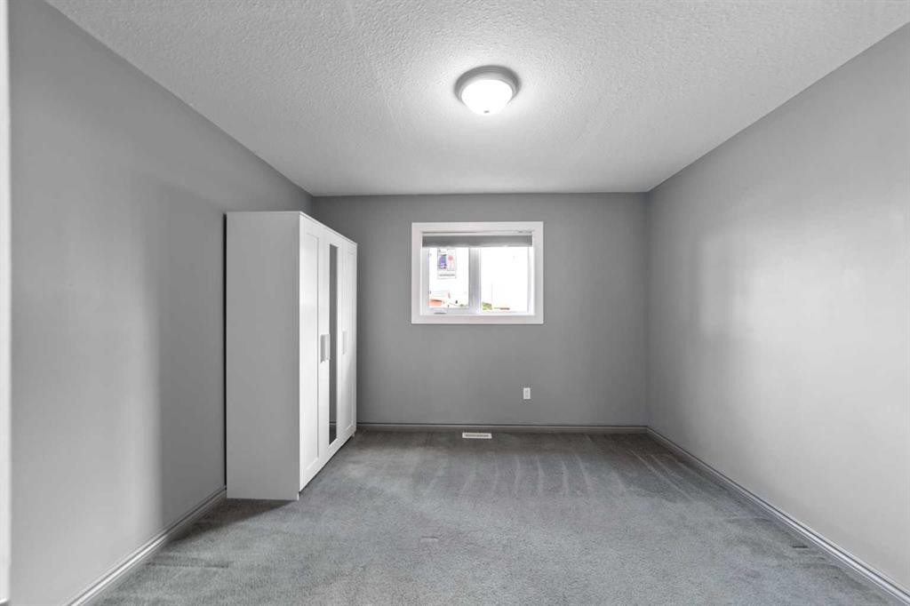 5620 50 Avenue, Killam, AB - Indoor Photo Showing Other Room