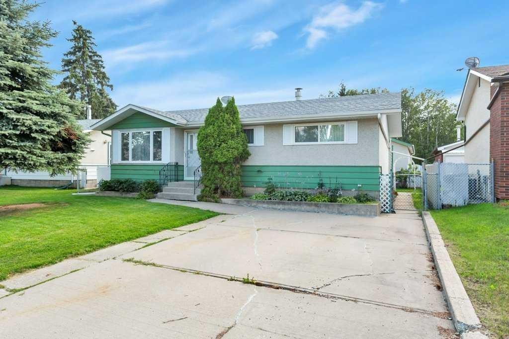 7 Ohio Close, Red Deer, AB - Outdoor With Facade