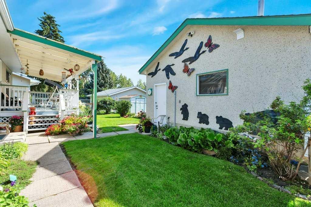 7 Ohio Close, Red Deer, AB - Outdoor