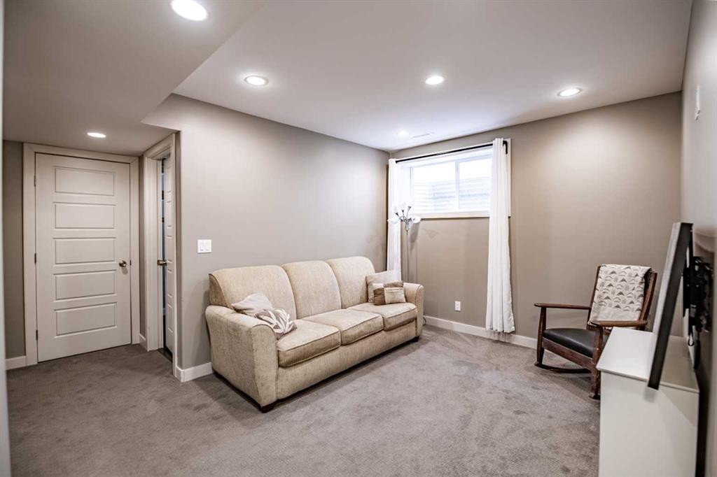 60 Vincent Close, Red Deer, AB - Indoor