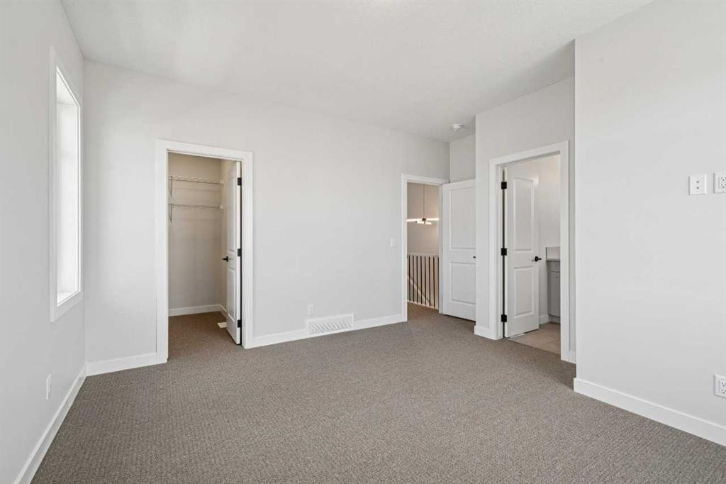 9 Treeline Avenue Sw, Calgary, AB - Indoor Photo Showing Other Room