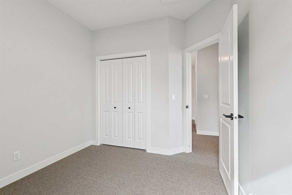 9 Treeline Avenue Sw, Calgary, AB - Indoor Photo Showing Other Room