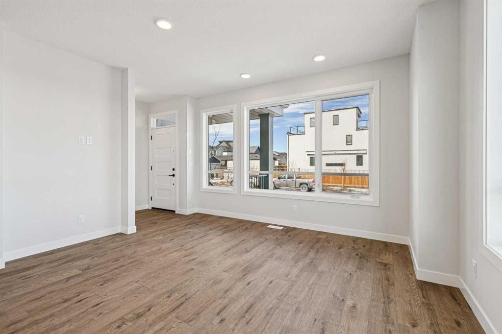 9 Treeline Avenue Sw, Calgary, AB - Indoor Photo Showing Other Room