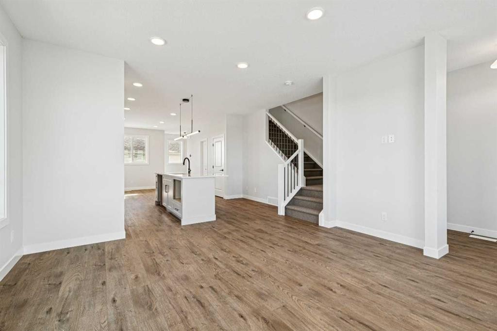 9 Treeline Avenue Sw, Calgary, AB - Indoor Photo Showing Other Room