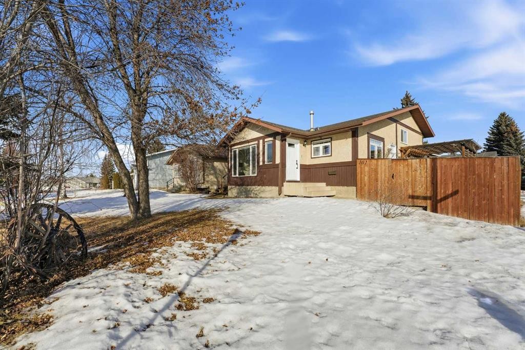 101 Erickson Drive, Red Deer, AB - Outdoor