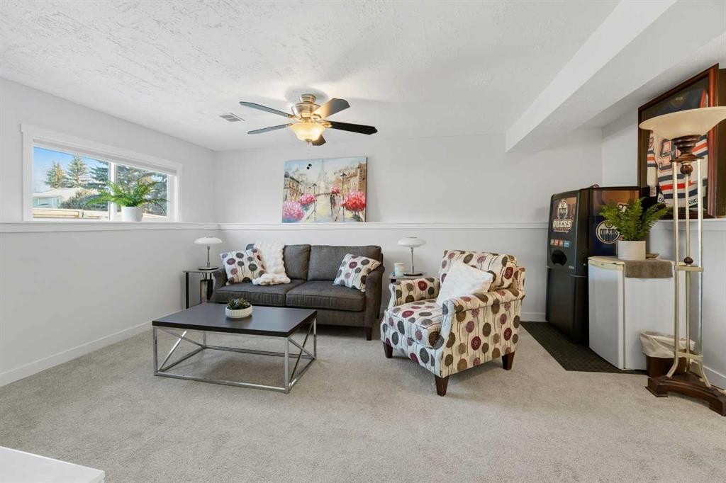 101 Erickson Drive, Red Deer, AB - Indoor