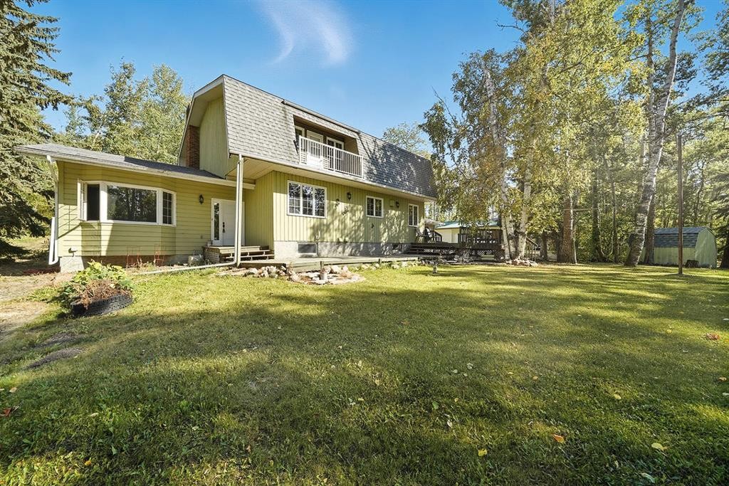 120 Birchcliff Road, Birchcliff, AB - Outdoor