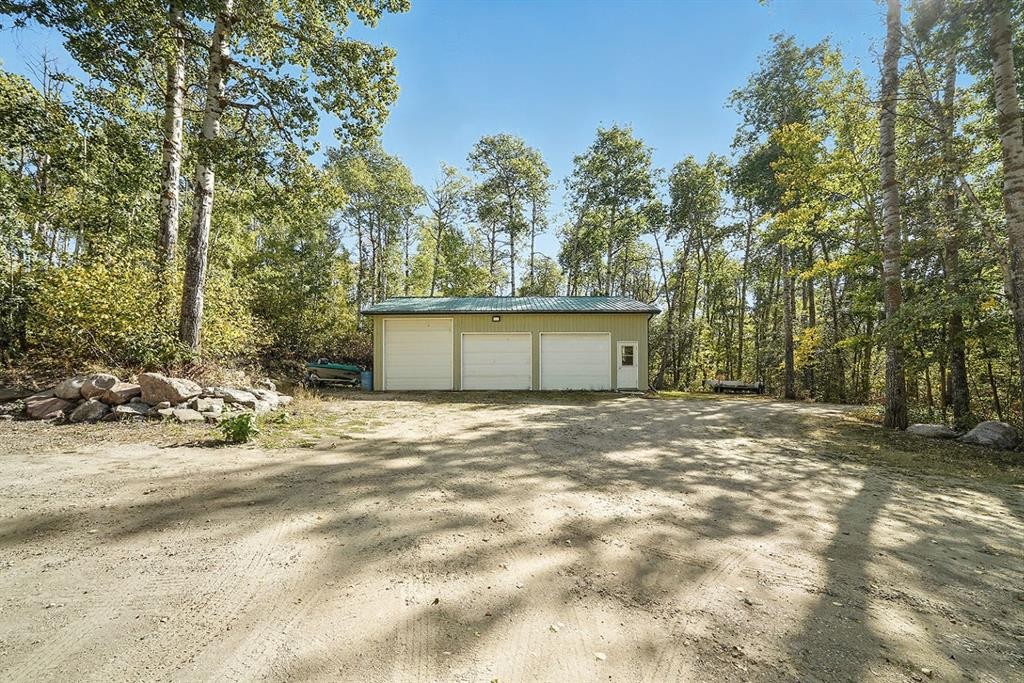 120 Birchcliff Road, Birchcliff, AB - Outdoor