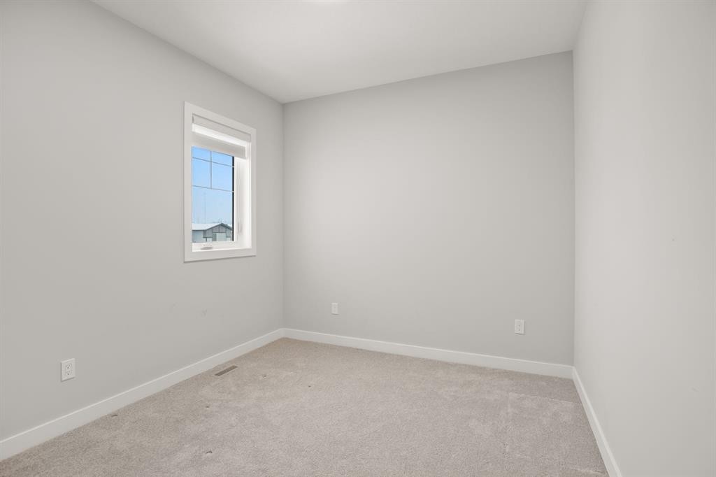 38 Thayer Close, Red Deer, AB - Indoor Photo Showing Other Room