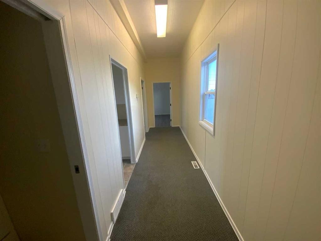 416 Arena, Trochu, AB - Indoor Photo Showing Other Room