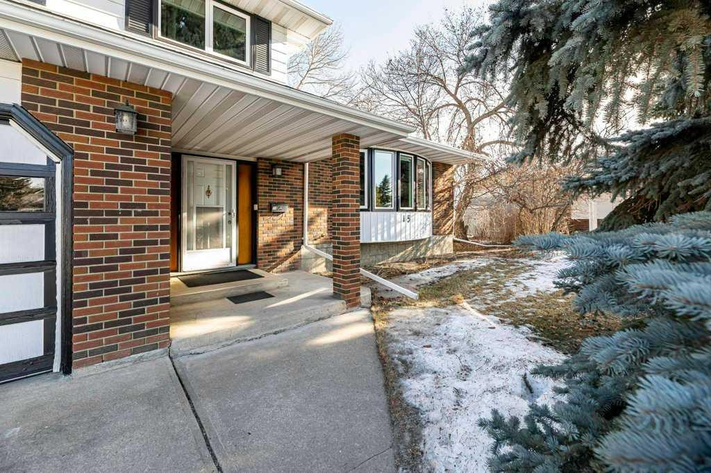 15 Waghorn Close, Red Deer, AB - Outdoor