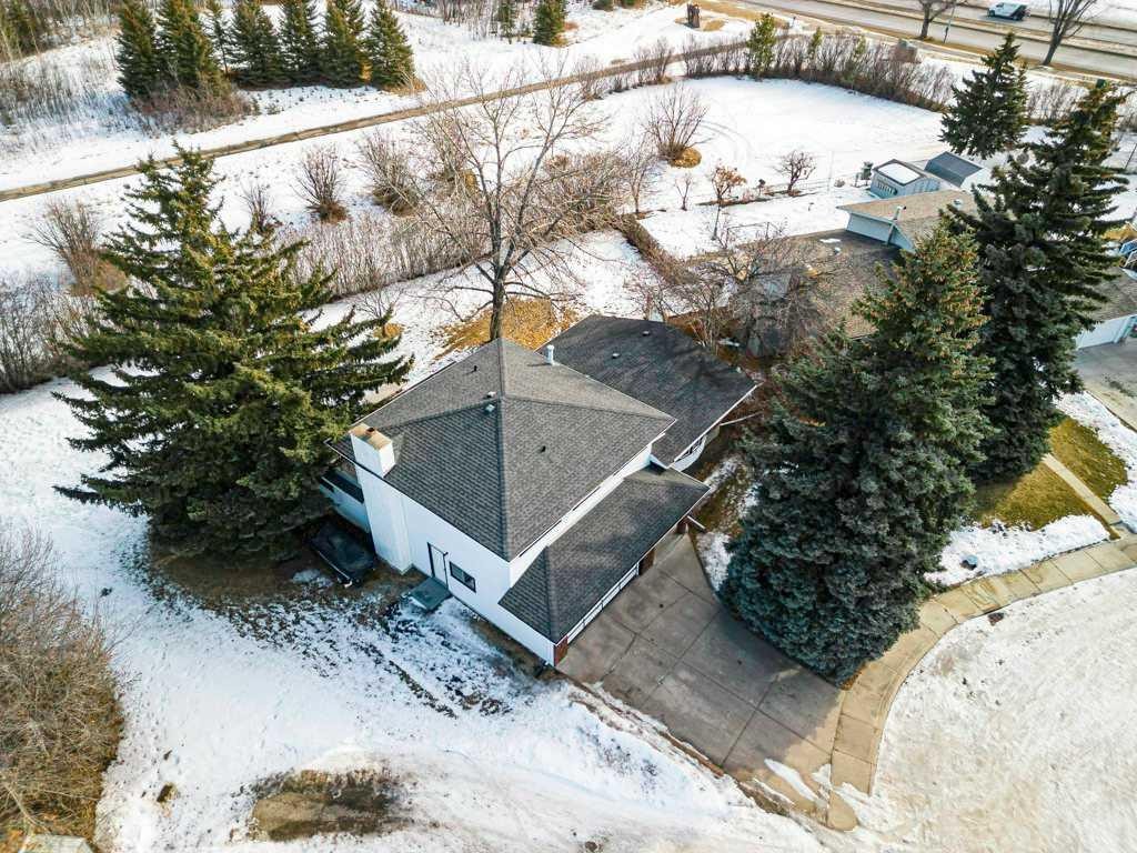 15 Waghorn Close, Red Deer, AB - Outdoor