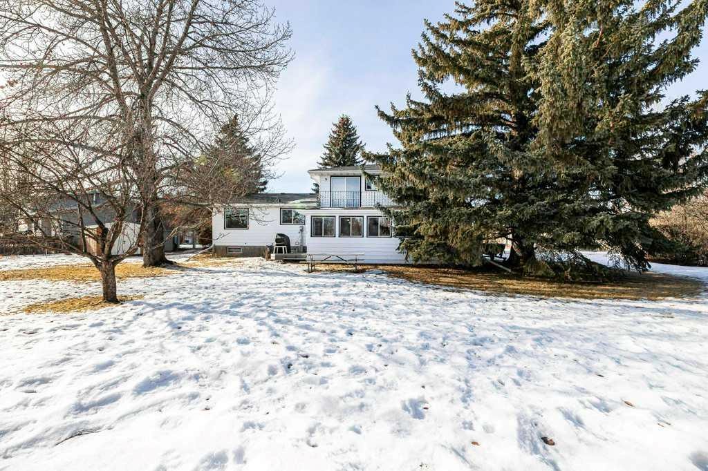 15 Waghorn Close, Red Deer, AB - Outdoor