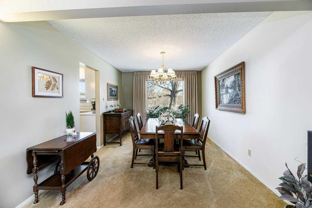 15 Waghorn Close, Red Deer, AB - Indoor Photo Showing Dining Room