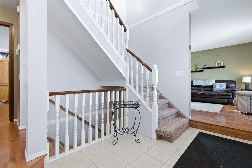 39081 C&E Trail, Red Deer, AB - Indoor Photo Showing Other Room